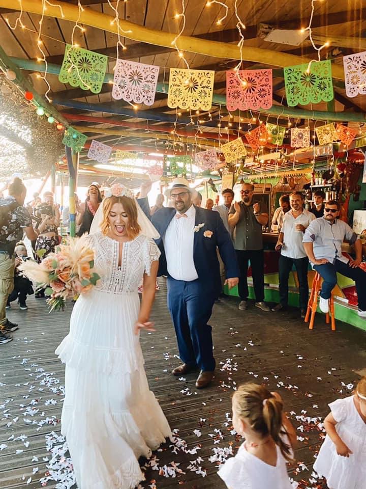 Καλοκαιρινός γάμος σε beach bar